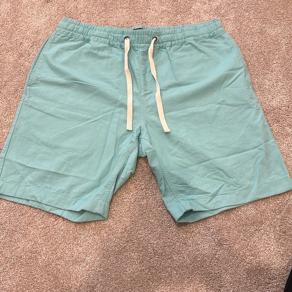 J Crew Men’s Stadium Shorts, Teal/Aqua Blue, Large, Excellent Condition